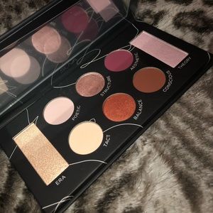 Protege eyeshadow pallet